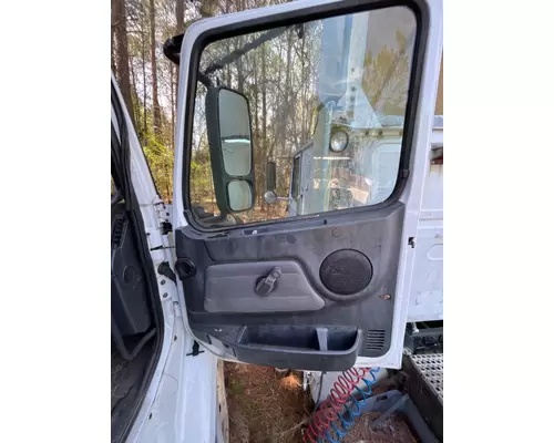 VOLVO VNL Door Assembly, Front