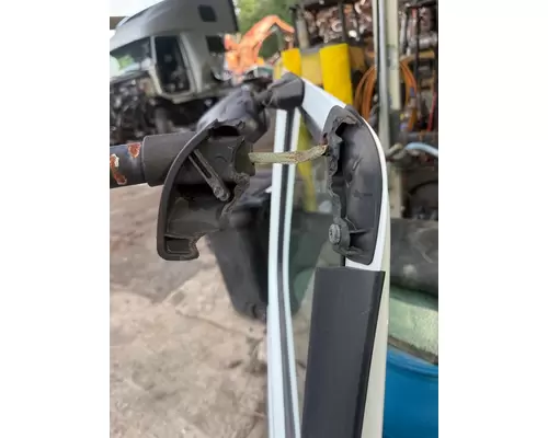 VOLVO VNL Door Assembly, Front