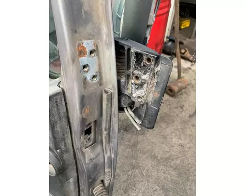 VOLVO VNL Door Assembly, Front