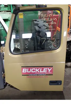 VOLVO VNL Door Assembly, Front