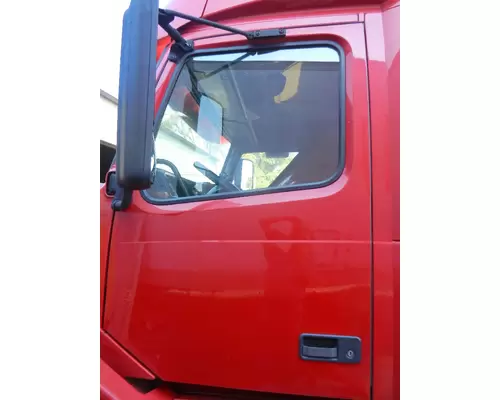 VOLVO VNL Door Assembly, Front