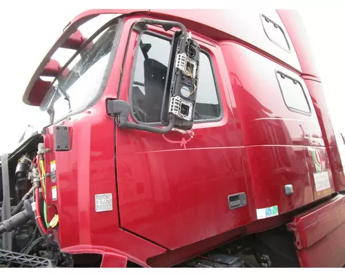 VOLVO VNL Door Assembly, Front