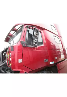 VOLVO VNL Door Assembly, Front