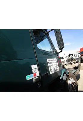 VOLVO VNL Door Assembly, Front