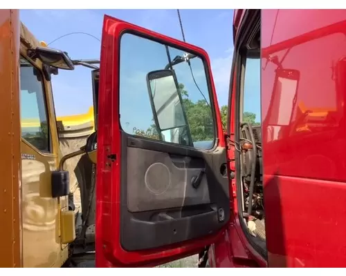 VOLVO VNL Door Assembly, Front