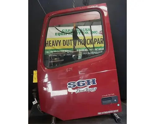VOLVO VNL Door Assembly, Front
