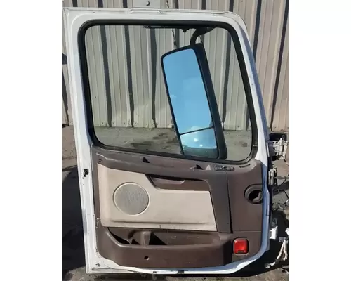 VOLVO VNL Door Assembly, Front