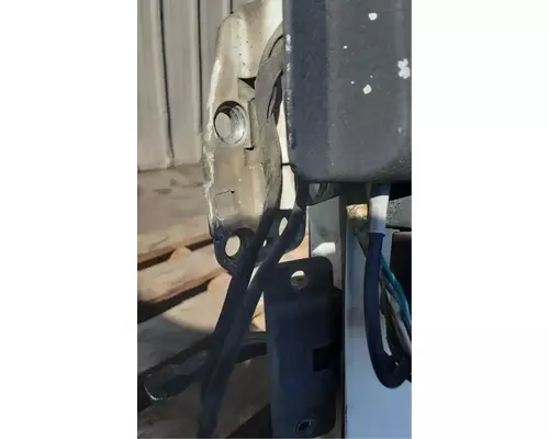 VOLVO VNL Door Assembly, Front