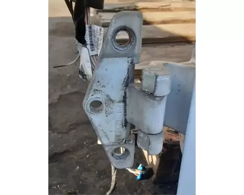 VOLVO VNL Door Assembly, Front
