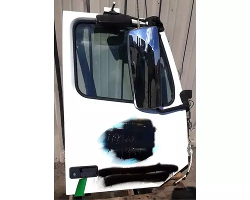 VOLVO VNL Door Assembly, Front