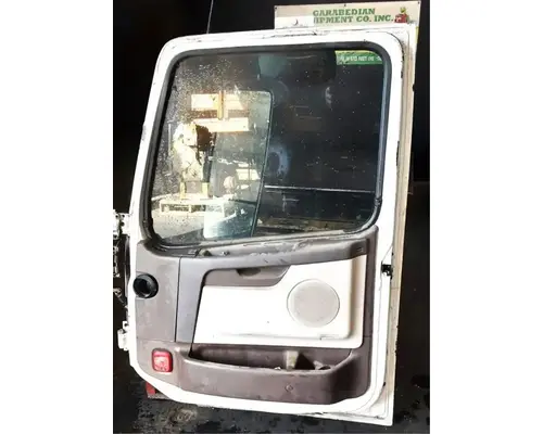 VOLVO VNL Door Assembly, Front