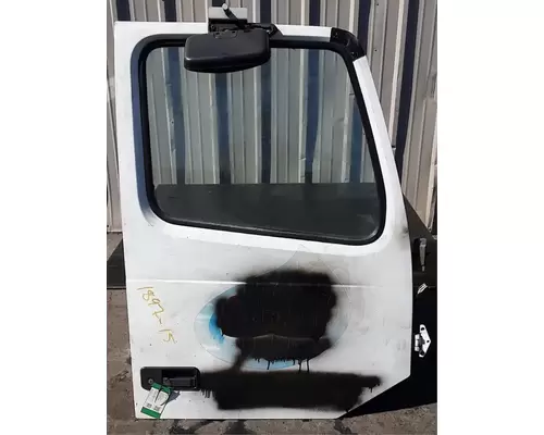 VOLVO VNL Door Assembly, Front