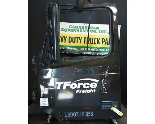 VOLVO VNL Door Assembly, Front