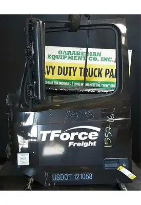 VOLVO VNL Door Assembly, Front