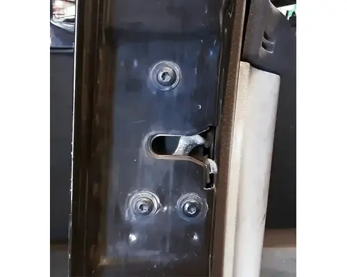 VOLVO VNL Door Assembly, Front