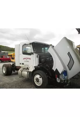 VOLVO VNL Door Glass, Front