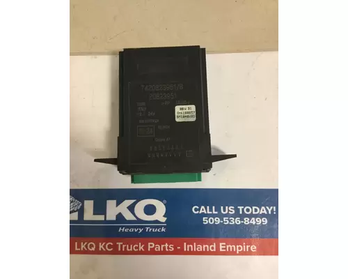 VOLVO VNL ELECTRICAL COMPONENT