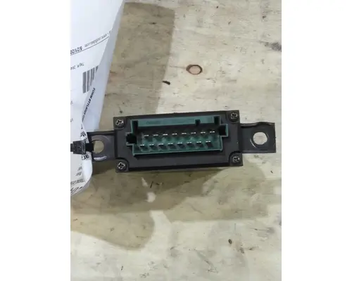 VOLVO VNL ELECTRICAL COMPONENT