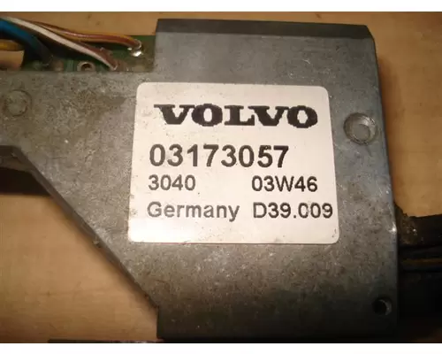 VOLVO VNL ENGINE BRAKE SWITCH