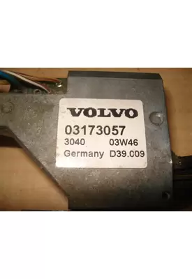 VOLVO VNL ENGINE BRAKE SWITCH