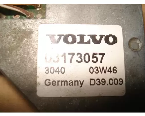 VOLVO VNL ENGINE BRAKE SWITCH