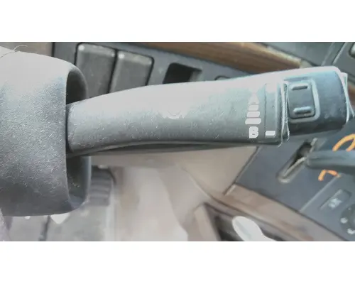 VOLVO VNL ENGINE BRAKE SWITCH