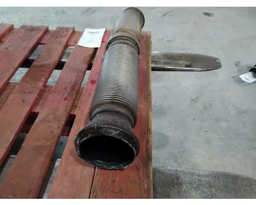 VOLVO VNL EXHAUST PIPE
