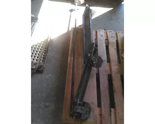 VOLVO VNL EXHAUSTMUFFLER BRACKET