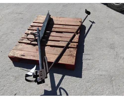 VOLVO VNL EXHAUSTMUFFLER BRACKET