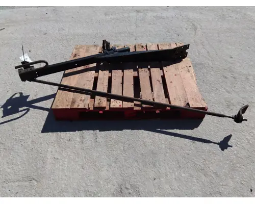 VOLVO VNL EXHAUSTMUFFLER BRACKET