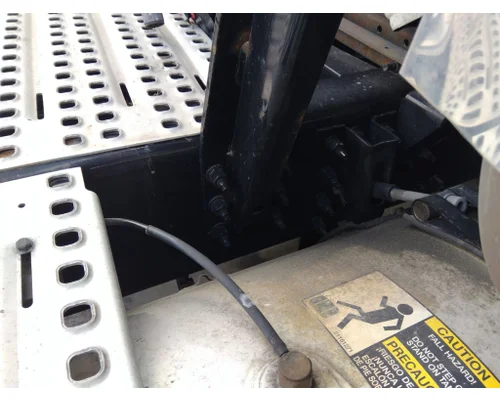 VOLVO VNL EXHAUSTMUFFLER BRACKET