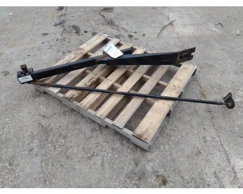 VOLVO VNL EXHAUSTMUFFLER BRACKET