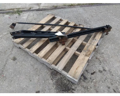 VOLVO VNL EXHAUSTMUFFLER BRACKET