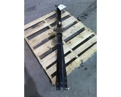 VOLVO VNL EXHAUSTMUFFLER BRACKET