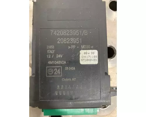 VOLVO VNL Electrical Parts, Misc