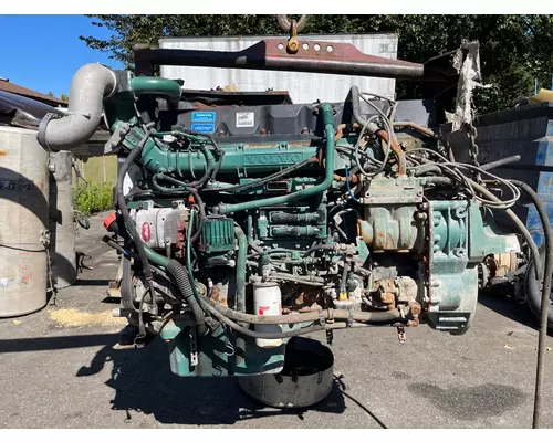 VOLVO VNL Engine Assembly