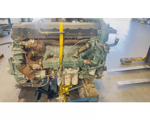 VOLVO VNL Engine Assembly