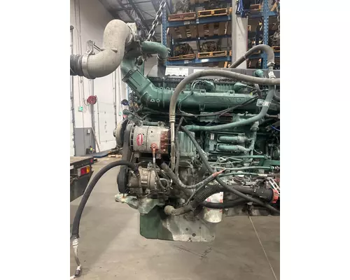 VOLVO VNL Engine Assembly