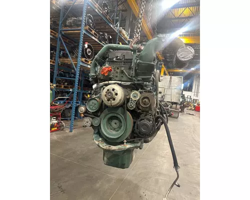 VOLVO VNL Engine Assembly