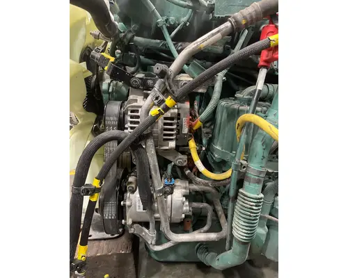 VOLVO VNL Engine Assembly