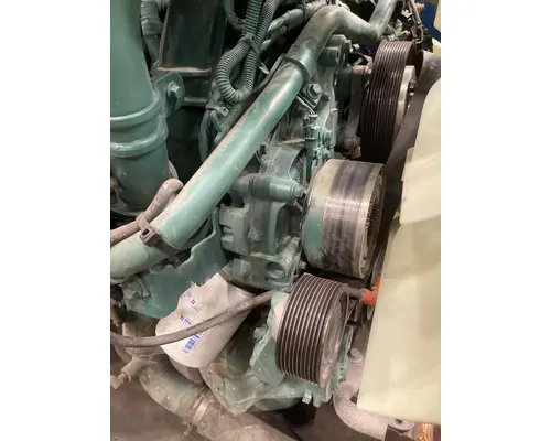 VOLVO VNL Engine Assembly