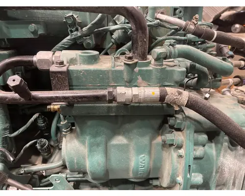 VOLVO VNL Engine Assembly