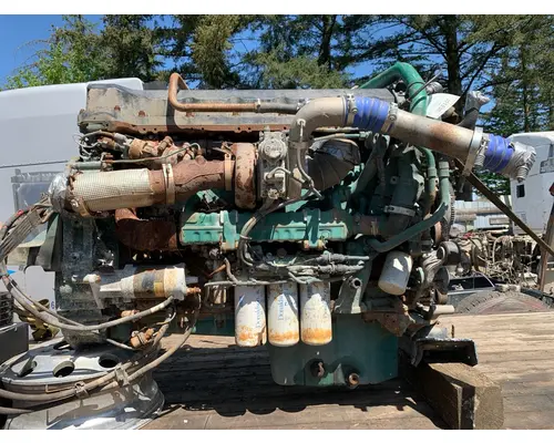 VOLVO VNL Engine Assembly