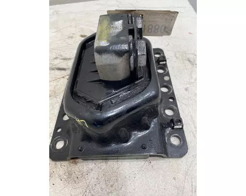 VOLVO VNL Engine Mounts