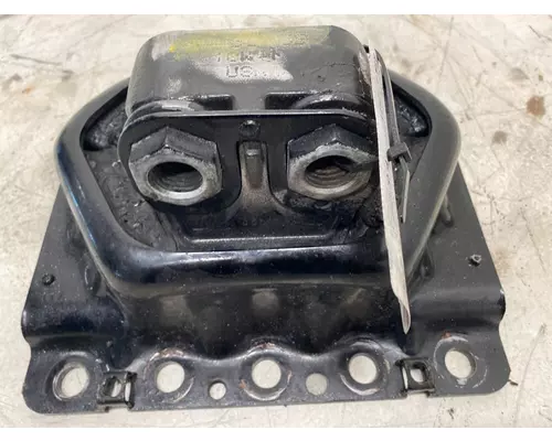 VOLVO VNL Engine Mounts