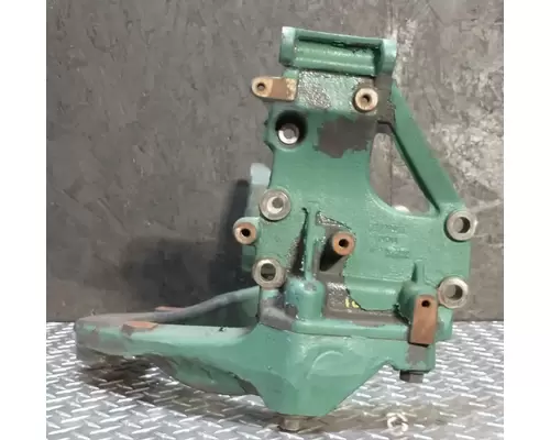 VOLVO VNL Engine Mounts