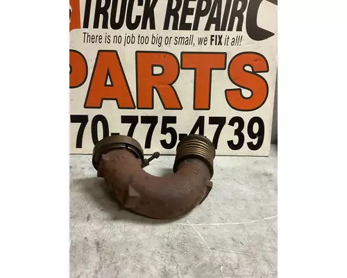 VOLVO VNL Exhaust Cross Pipe