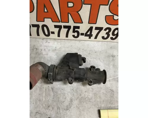 VOLVO VNL Exhaust Cross Pipe