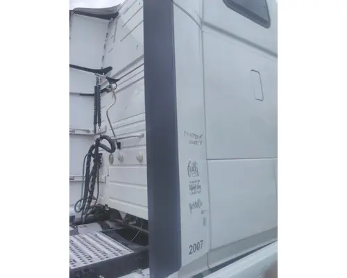 VOLVO VNL FAIRING, SLEEPER