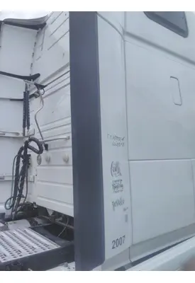 VOLVO VNL FAIRING, SLEEPER